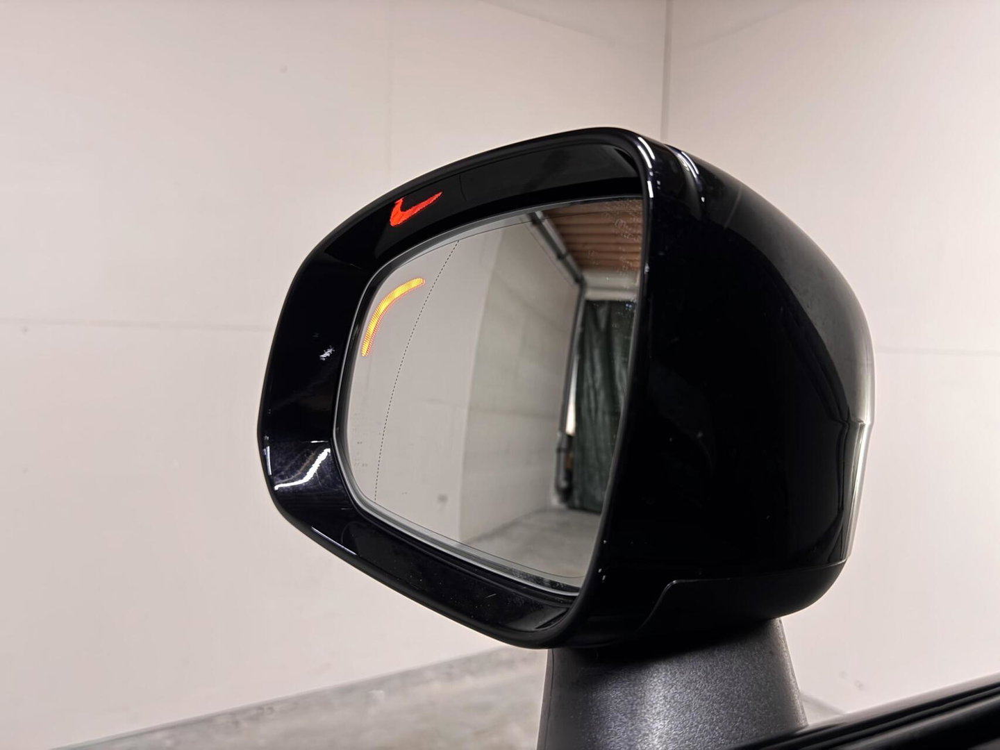 Volvo XC90 2.0 T8 Recharge AWD R-Design Pano B&W 360º Luchtvering Trekh.