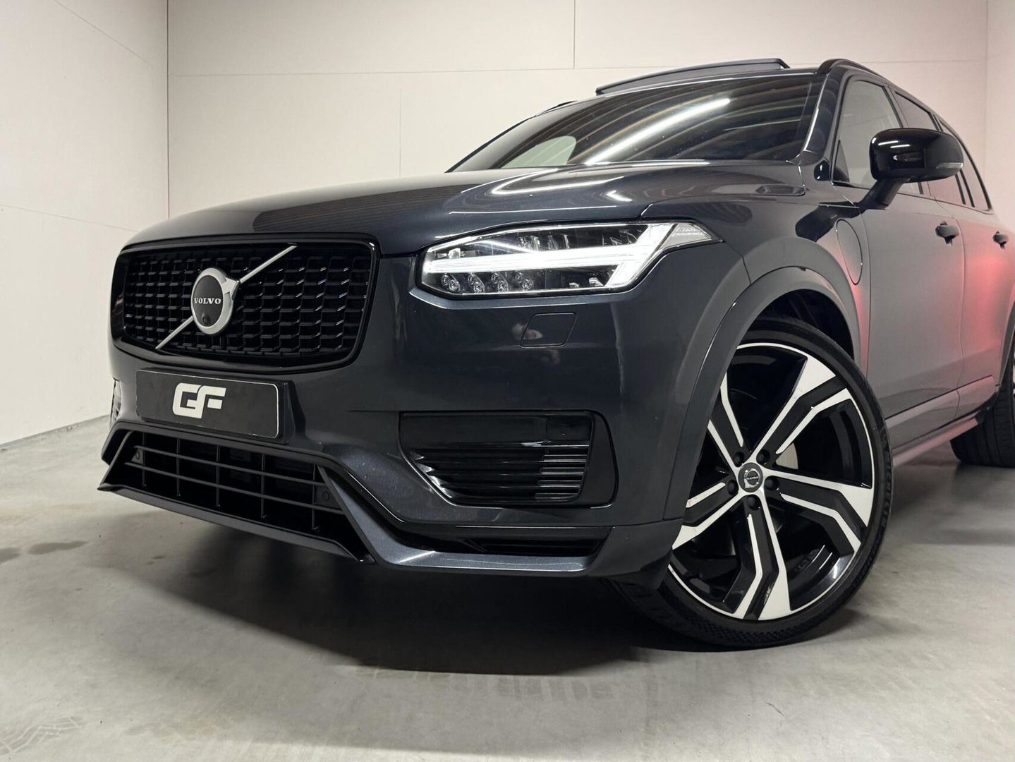 Volvo XC90 2.0 T8 Recharge AWD R-Design Pano B&W 360º Luchtvering Trekh.
