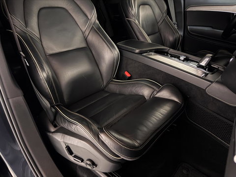 Volvo XC90 2.0 T8 Recharge AWD R-Design Pano B&W 360º Luchtvering Trekh.