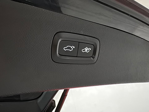 Volvo XC90 2.0 T8 Recharge AWD R-Design Pano B&W 360º Luchtvering Trekh.