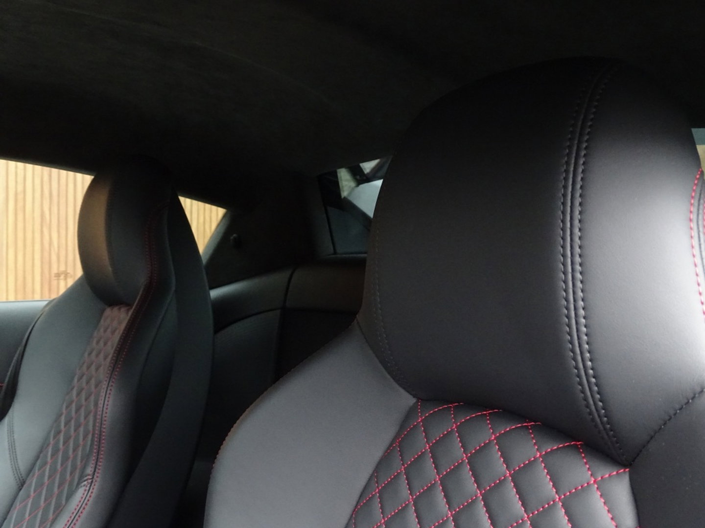 Audi R8 4.2 V8 FSI 421PK / Carbon / Liftsysteem / LED / B&O