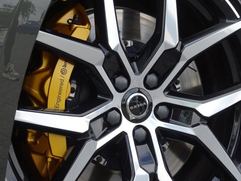 Volvo V60 T8 AWD 405PK Inscription Plug-In Hybrid / Heico Ed. / LED