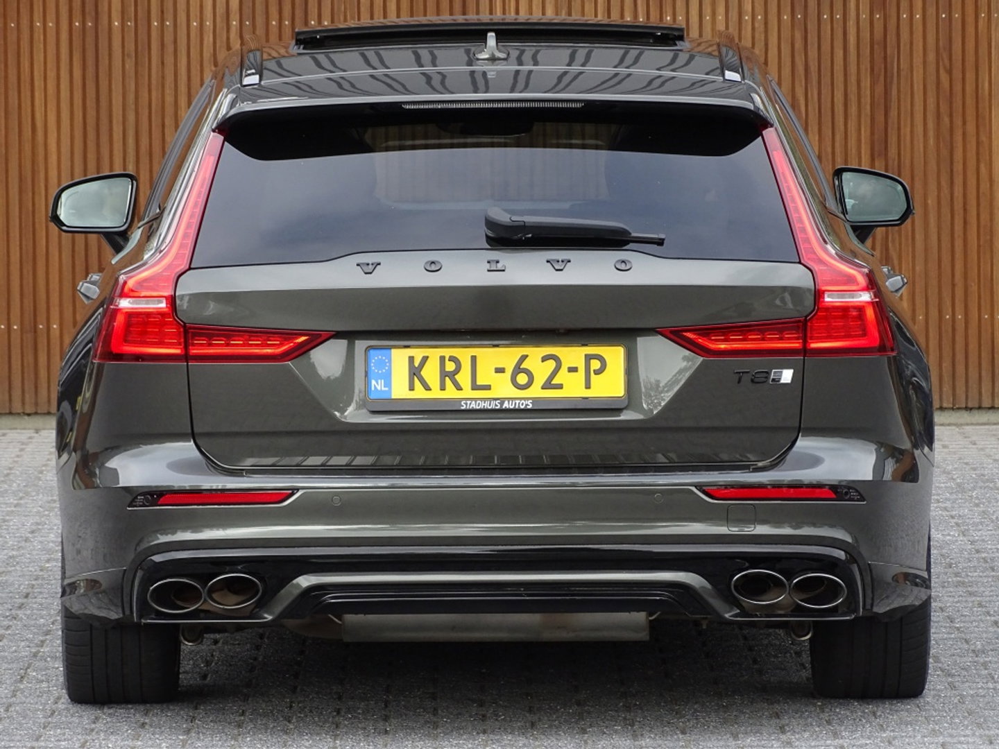 Volvo V60 T8 AWD 405PK Inscription Plug-In Hybrid / Heico Ed. / LED