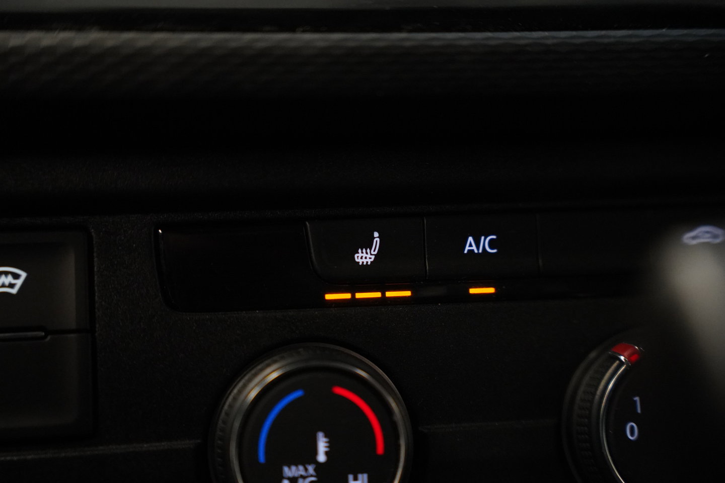 Volkswagen Transporter 2.0 TDI L2H1 30 DC Bulli ABT-uitgevoerd PDC ACC Leder NAP Sidebars