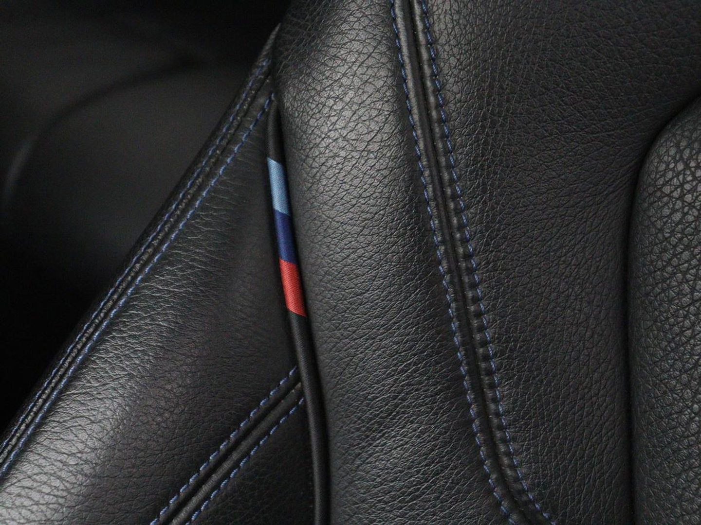 BMW 5 Serie Touring 530i xDrive M-sport High Executive | Panoramadak | Trekhaak | Head-up | 360 camera | Carplay | Harman/Kardon | Leder | Stuur/stoel verwarming | Virtual Dashboard | Cruise control |
