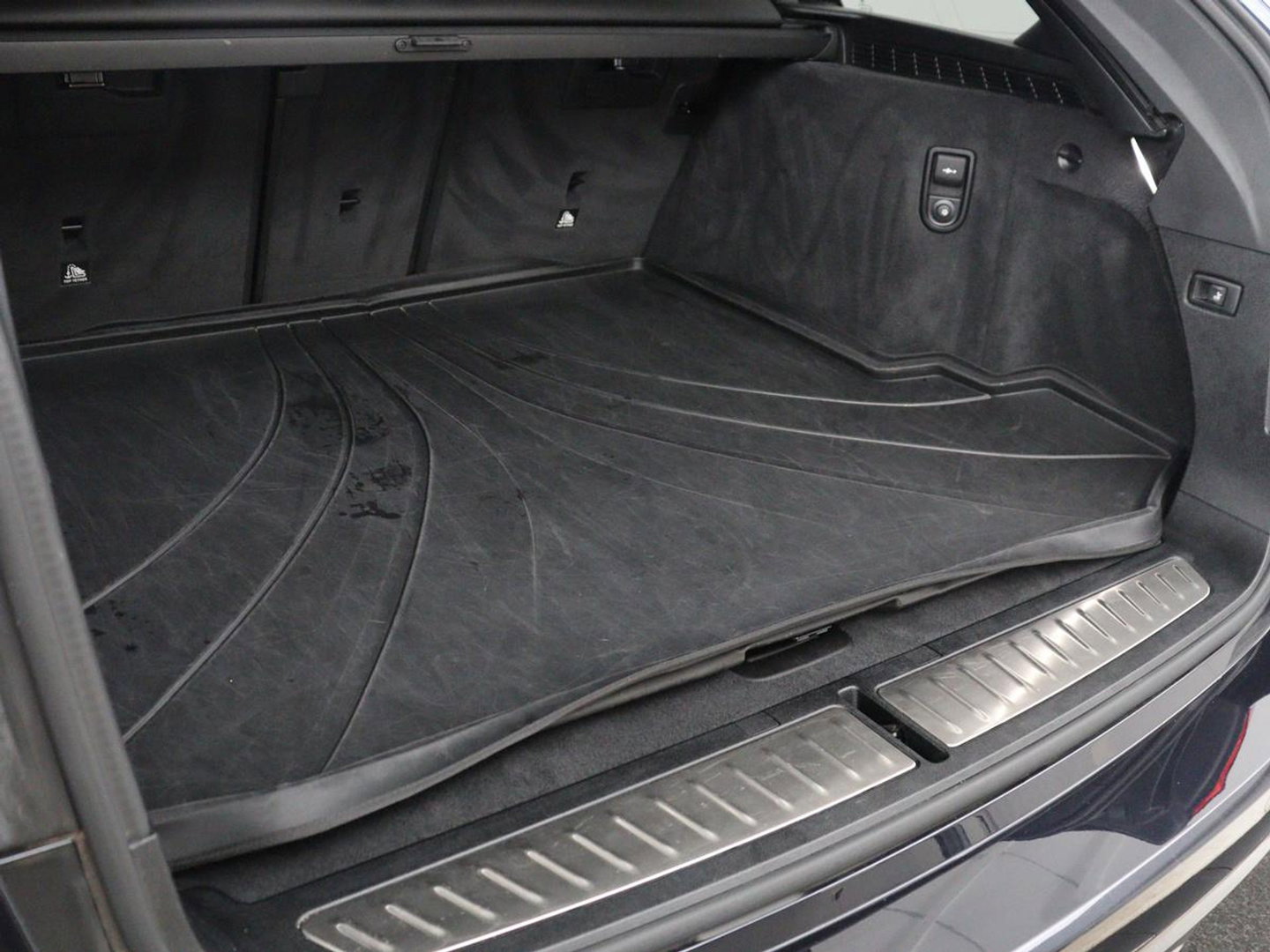 BMW 5 Serie Touring 530i xDrive M-sport High Executive | Panoramadak | Trekhaak | Head-up | 360 camera | Carplay | Harman/Kardon | Leder | Stuur/stoel verwarming | Virtual Dashboard | Cruise control |