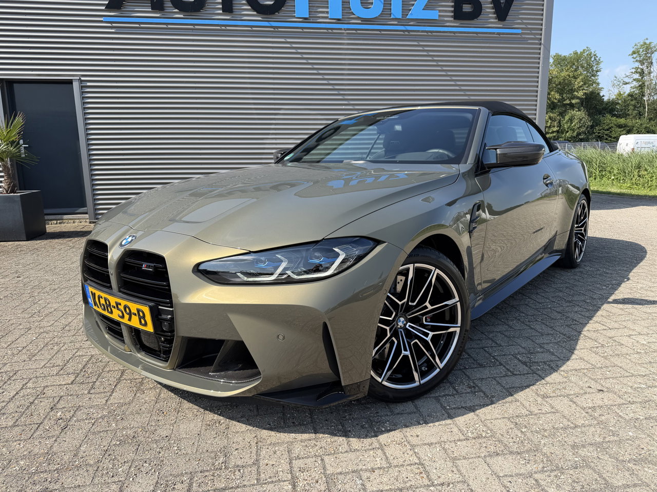 BMW M4