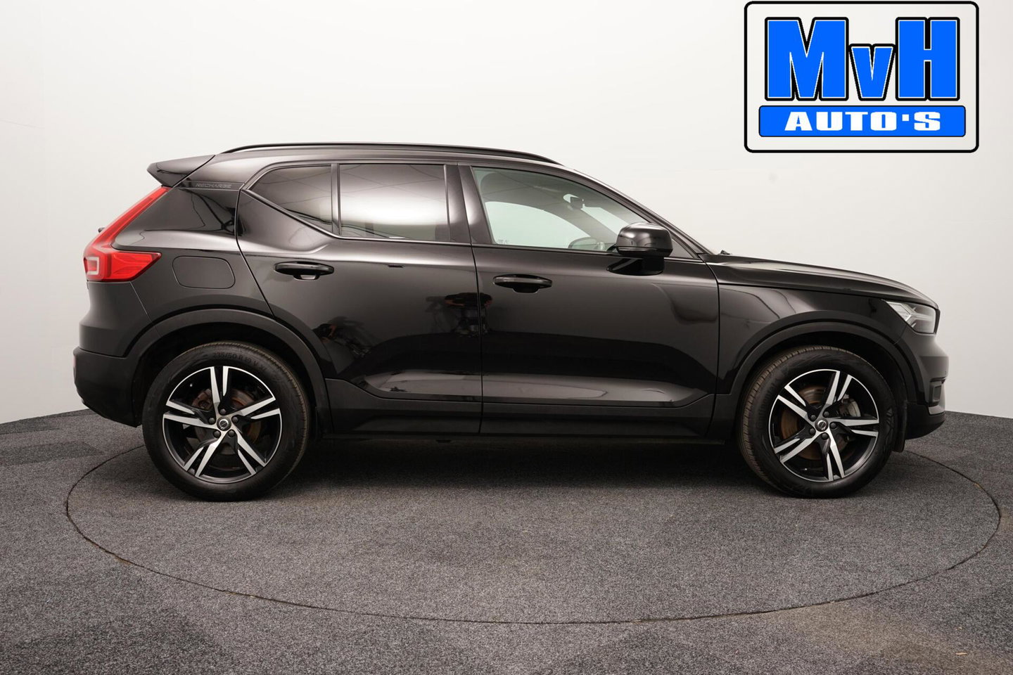 Volvo XC40 1.5 T5 PHEV R-Design|H/K|STUUR.STOELVW|CAM|SOH86%