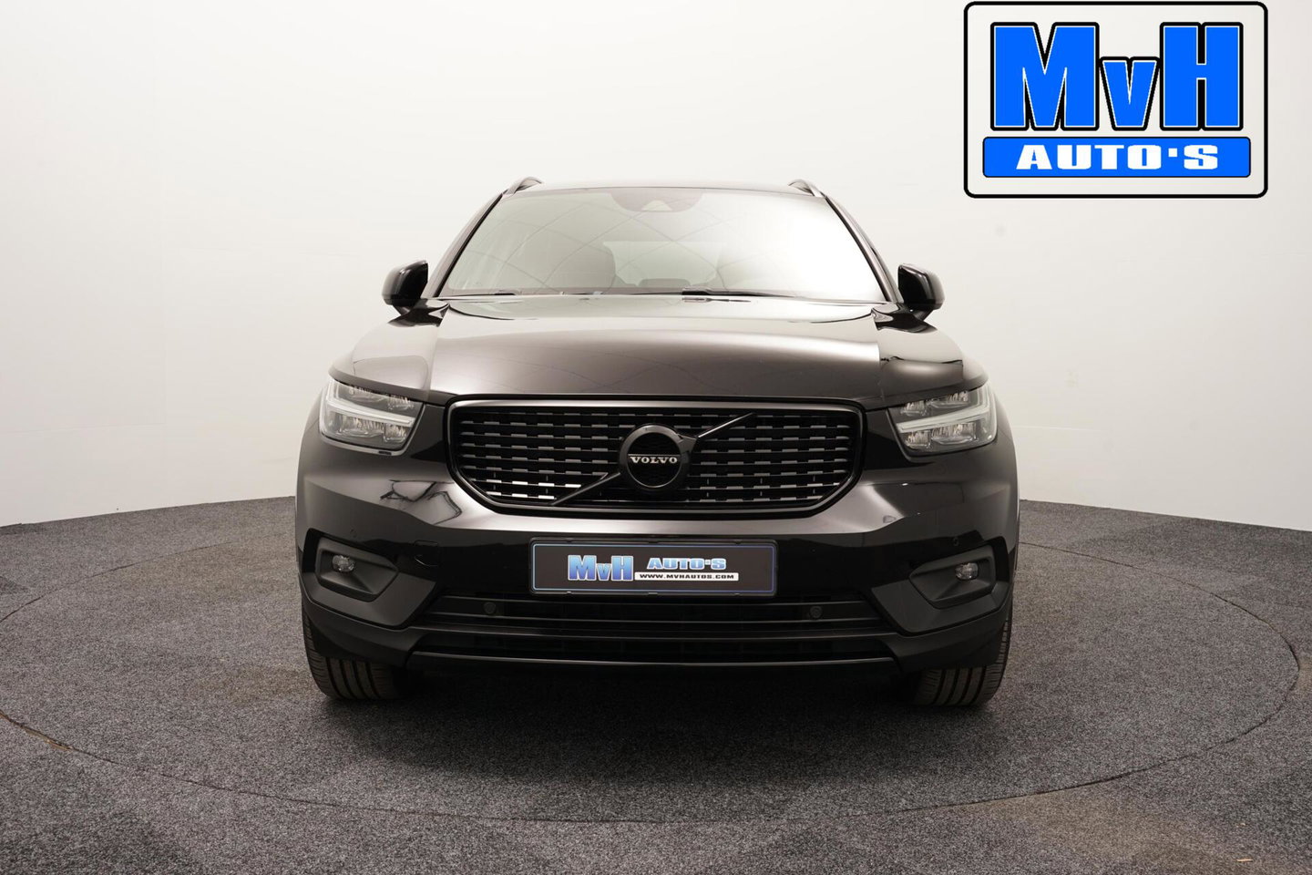 Volvo XC40 1.5 T5 PHEV R-Design|H/K|STUUR.STOELVW|CAM|SOH86%
