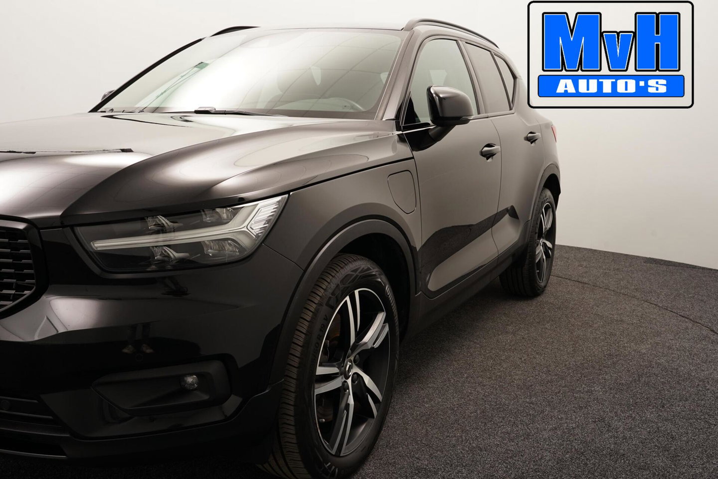 Volvo XC40 1.5 T5 PHEV R-Design|H/K|STUUR.STOELVW|CAM|SOH86%