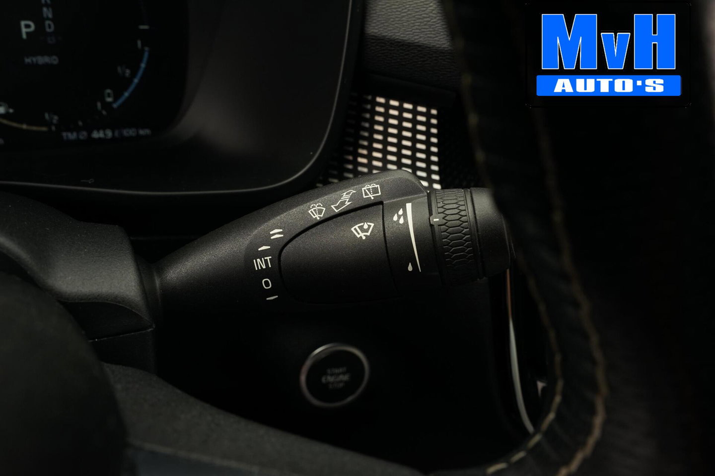 Volvo XC40 1.5 T5 PHEV R-Design|H/K|STUUR.STOELVW|CAM|SOH86%