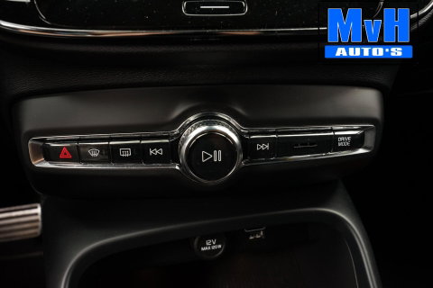 Volvo XC40 1.5 T5 PHEV R-Design|H/K|STUUR.STOELVW|CAM|SOH86%