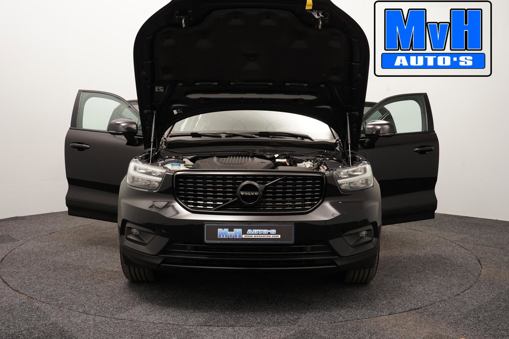 Volvo XC40 1.5 T5 PHEV R-Design|H/K|STUUR.STOELVW|CAM|SOH86%