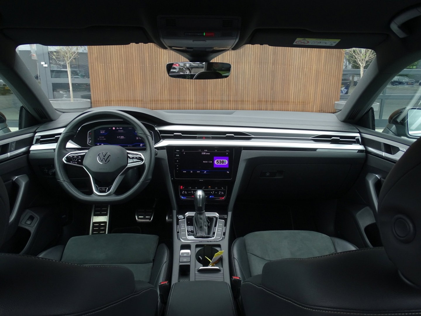 Volkswagen Arteon Shooting Brake 2.0 TSI 191PK DSG / R-Line / IQ-Light
