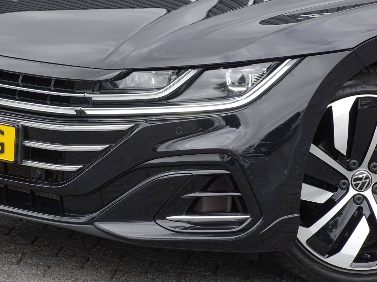 Volkswagen Arteon Shooting Brake 2.0 TSI 191PK DSG / R-Line / IQ-Light