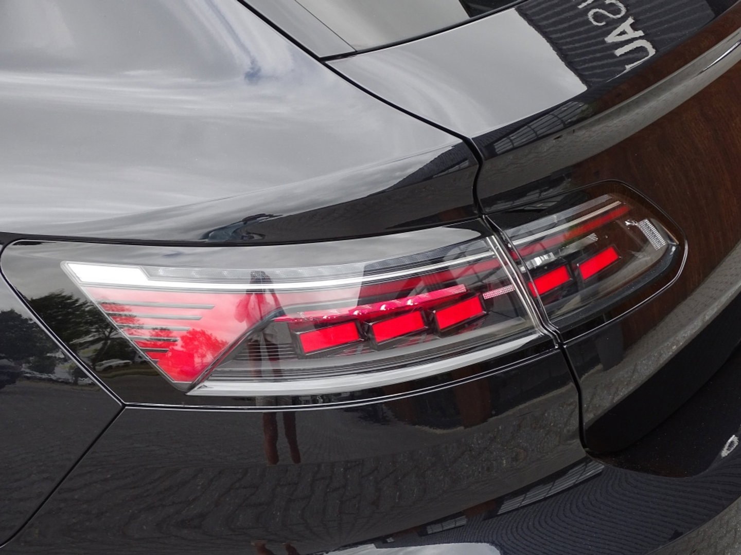 Volkswagen Arteon Shooting Brake 2.0 TSI 191PK DSG / R-Line / IQ-Light