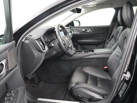 Volvo V60 2.0 T6 Plug-in hybrid AWD Core Bright | SOH 97.0% | Leder | Harman/Kardon | 360 camera | Stuur/stoel verwarming | Carplay | Climate control | Memory | Full LED |