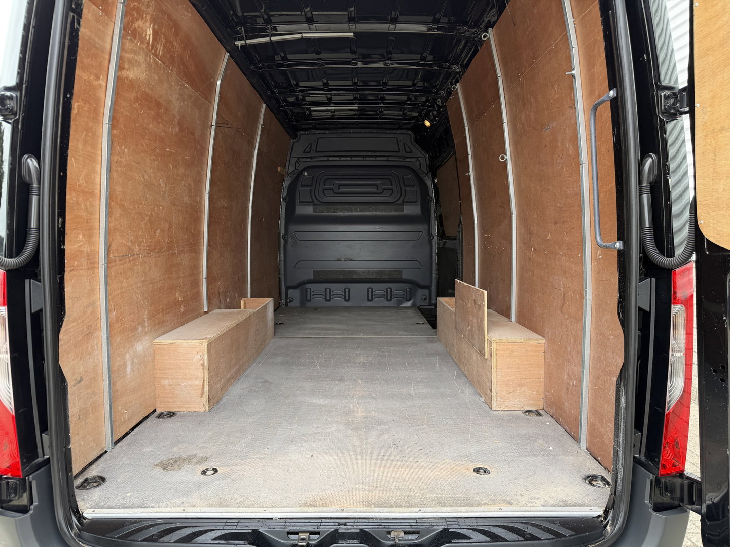 Mercedes-Benz Sprinter 315 1.9 CDI L3H2 RWD / vaste prijs rijklaar € 27.750 ex btw / euro 6 / bpm vrij / climate control / bijrijders bank / kan omgekeurd worden naar 3500 kg trekhaak !