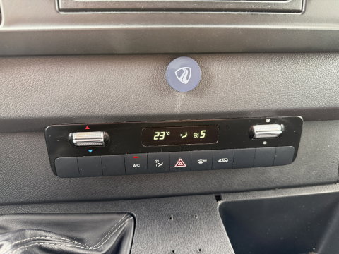 Mercedes-Benz Sprinter 315 1.9 CDI L3H2 RWD / vaste prijs rijklaar € 27.750 ex btw / euro 6 / bpm vrij / climate control / bijrijders bank / kan omgekeurd worden naar 3500 kg trekhaak !