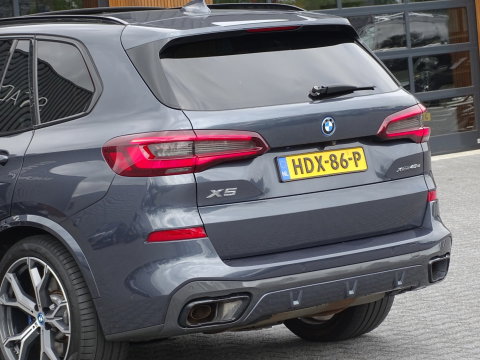 BMW X5 45e 394PK M-Sport Pro / Laser / pano / softclose / 360°