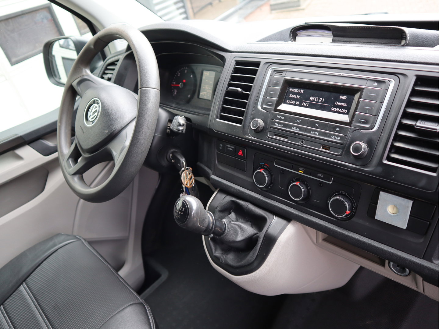 Volkswagen Transporter 2.0 TDI 102 pk Euro 6 - L2 Lang - Imperiaal
