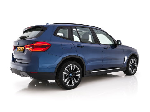 BMW iX3 Executive 80 kWh [3-Fase-11kW ] {SoH-98%} (INCL-BTW) Aut. *PANO | LEATHER | ADAPTIVE-CRUISE | FULL-LED | MEMORY-PACK | DIGI-COCKPIT | HEATED-COMFORTSEATS | KEYLESS | CAMERA | DAB+ | 19''ALU*