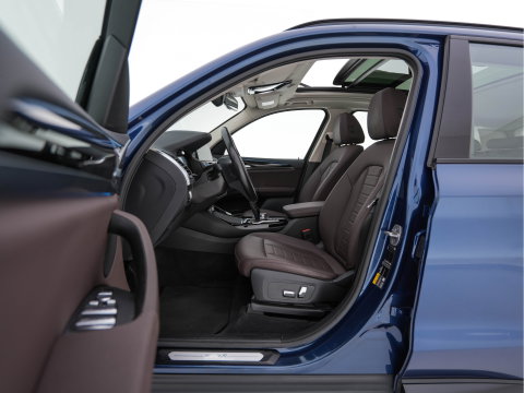 BMW iX3 Executive 80 kWh [3-Fase-11kW ] {SoH-98%} (INCL-BTW) Aut. *PANO | LEATHER | ADAPTIVE-CRUISE | FULL-LED | MEMORY-PACK | DIGI-COCKPIT | HEATED-COMFORTSEATS | KEYLESS | CAMERA | DAB+ | 19''ALU*
