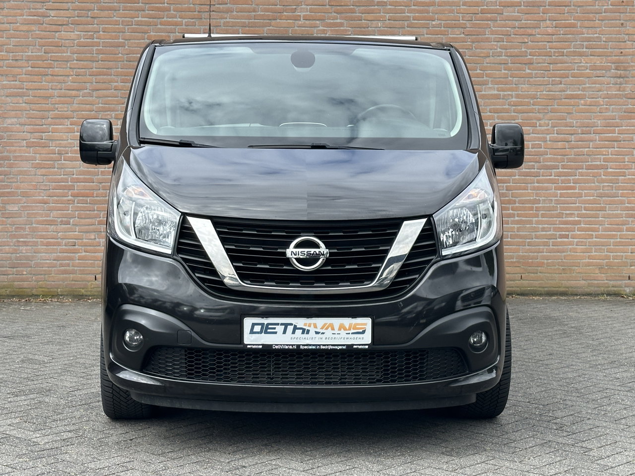 Nissan NV300