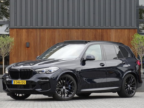 BMW X5 45e 394PK M-Sport / Laser / 2022 / BTW / Trekhaak / Pano