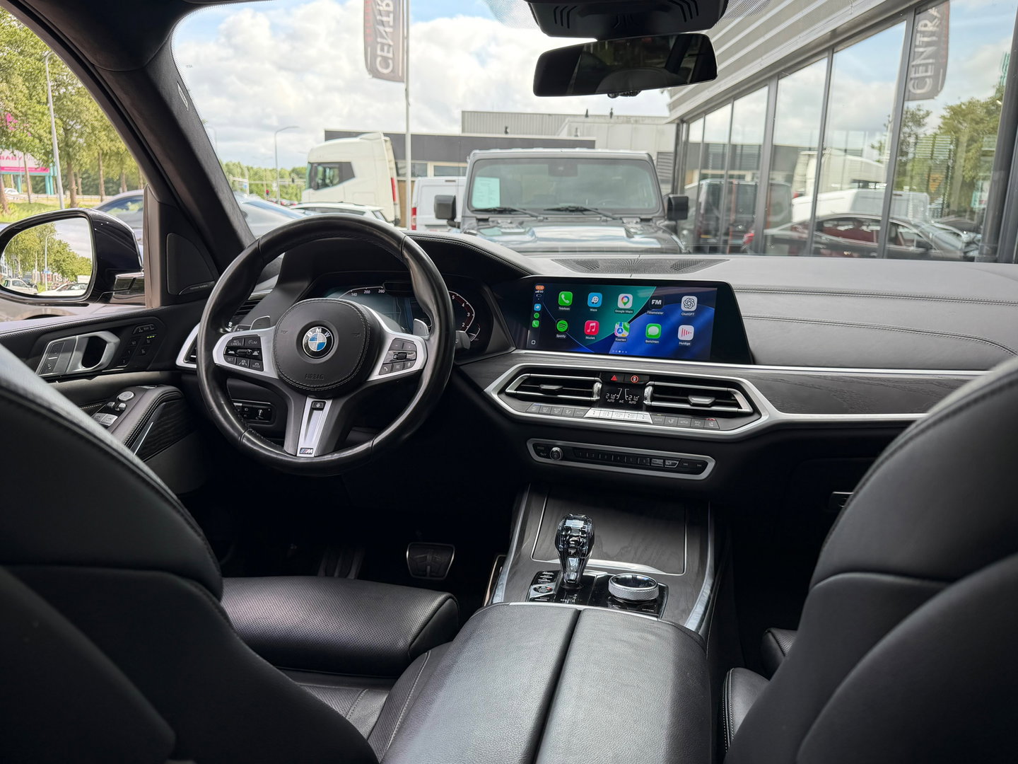 BMW X7 XDrive40i High Exe M-sport 7P|Pano|TV|Massage|Memory|Sky-Lounge|Soft-Close|Laser-Lights
