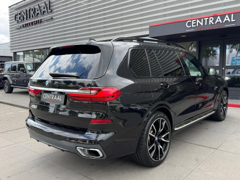 BMW X7 XDrive40i High Exe M-sport 7P|Pano|TV|Massage|Memory|Sky-Lounge|Soft-Close|Laser-Lights