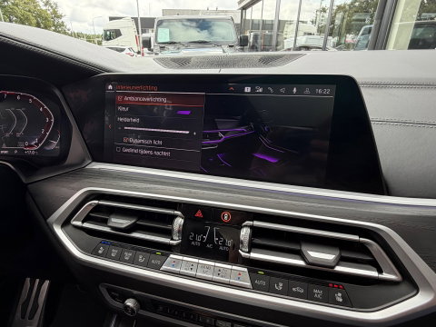 BMW X7 XDrive40i High Exe M-sport 7P|Pano|TV|Massage|Memory|Sky-Lounge|Soft-Close|Laser-Lights
