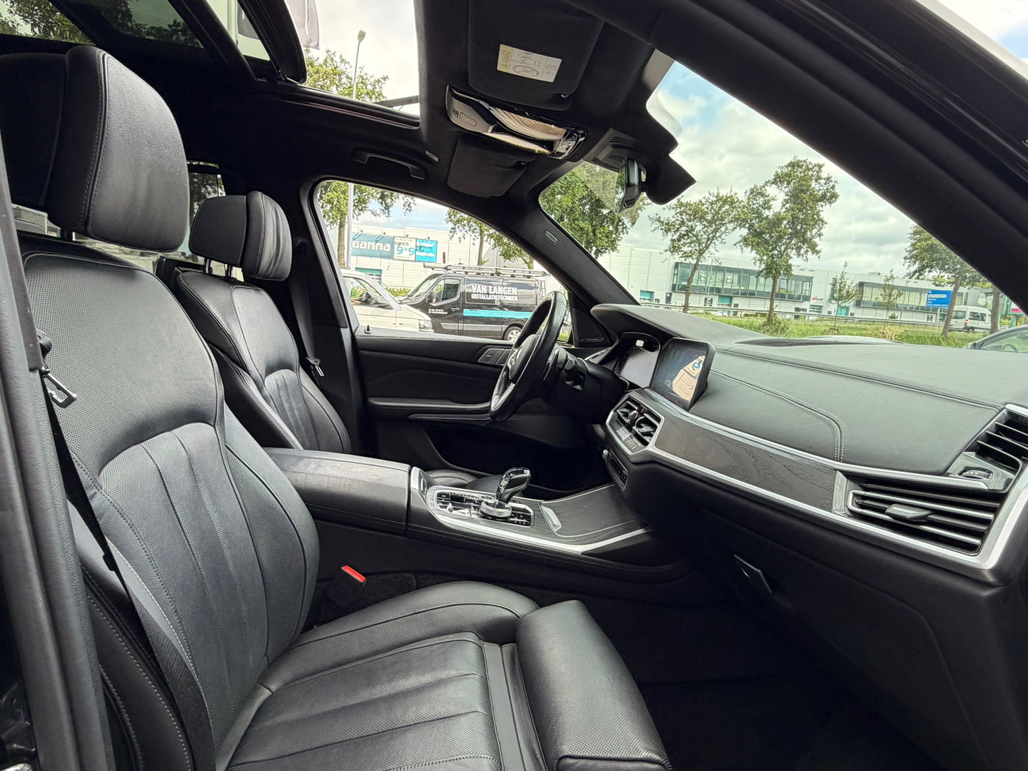 BMW X7 XDrive40i High Exe M-sport 7P|Pano|TV|Massage|Memory|Sky-Lounge|Soft-Close|Laser-Lights
