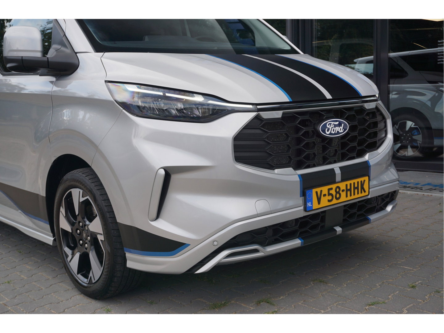 Ford Transit Custom 320S 170PK DC Sport AUT BPM VRIJ Demo!! Navi, ACC, 360° Cam, 19" LM, Elek. Schuifdeur!! NR. ART01*