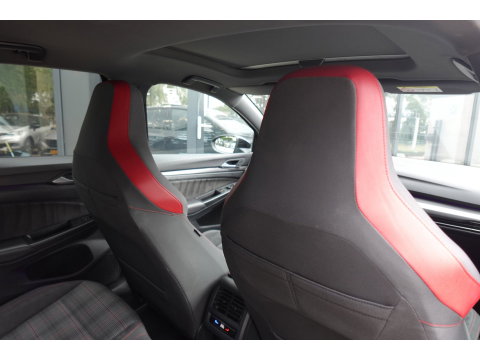 Volkswagen Golf 2.0 TSI GTI PANO CAM KEYLESS VOL