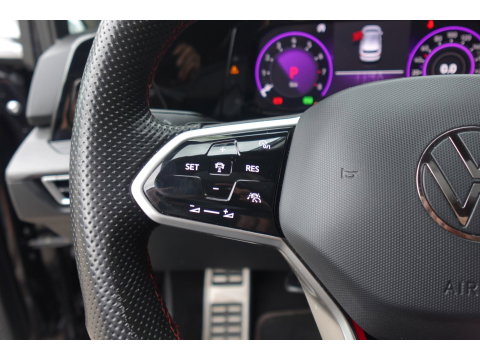 Volkswagen Golf 2.0 TSI GTI PANO CAM KEYLESS VOL