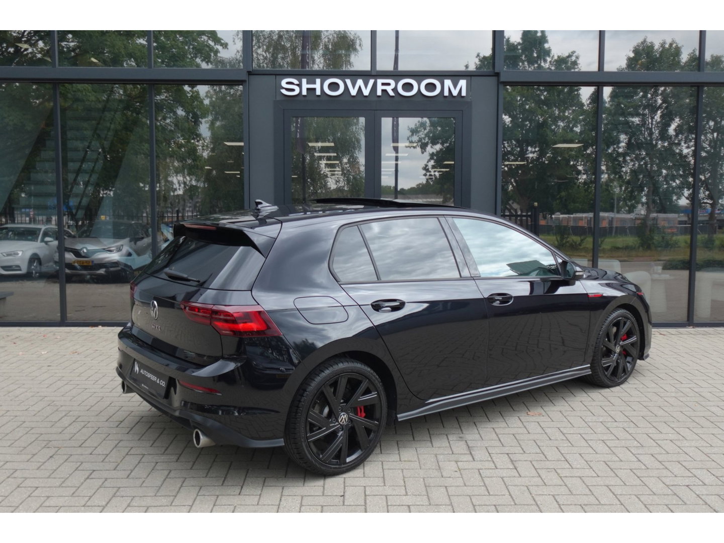 Volkswagen Golf 2.0 TSI GTI PANO CAM KEYLESS VOL