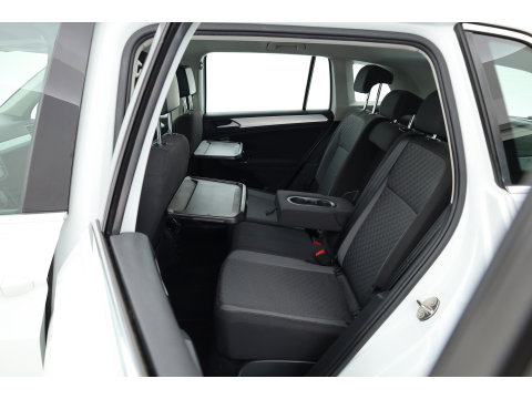 Volkswagen Tiguan 1.4 TSI Comfortline | Cruise Contr. | Trekhaak | All Season | Camera | Navi | Stoelverw. | PDC V+A