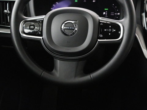 Volvo V60 2.0 T6 Plug-in hybrid AWD Core Bright | SOH 97.0% | Leder | Harman/Kardon | 360 camera | Stuur/stoel verwarming | Carplay | Climate control | Memory | Full LED |