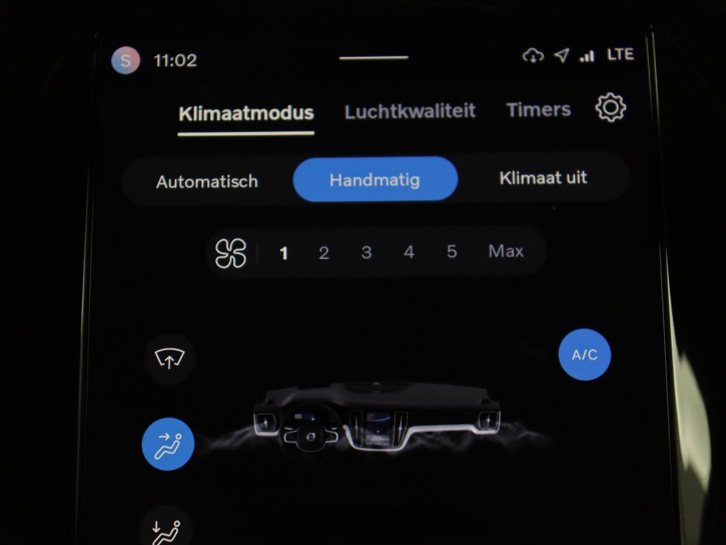Volvo V60 2.0 T6 Plug-in hybrid AWD Core Bright | SOH 97.0% | Leder | Harman/Kardon | 360 camera | Stuur/stoel verwarming | Carplay | Climate control | Memory | Full LED |