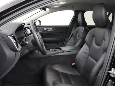 Volvo V60 2.0 T6 Plug-in hybrid AWD Core Bright | SOH 97.0% | Leder | Harman/Kardon | 360 camera | Stuur/stoel verwarming | Carplay | Climate control | Memory | Full LED |