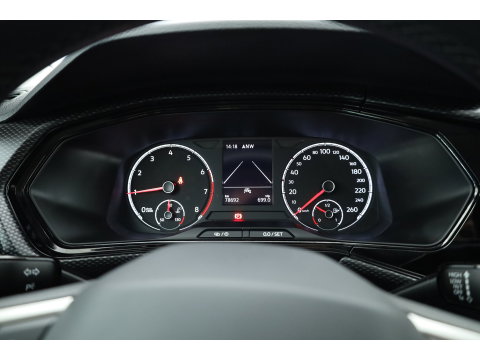 Volkswagen T-Cross 1.0 TSI Life | Adapt. Cruise | Trekhaak | PDC V+A | All Season | Navi | Apple CarPlay & Android Auto