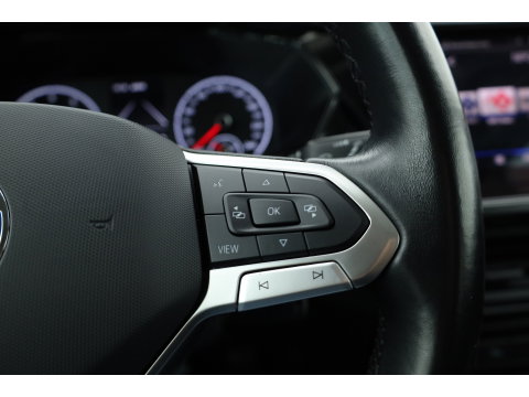 Volkswagen T-Cross 1.0 TSI Life | Adapt. Cruise | Trekhaak | PDC V+A | All Season | Navi | Apple CarPlay & Android Auto