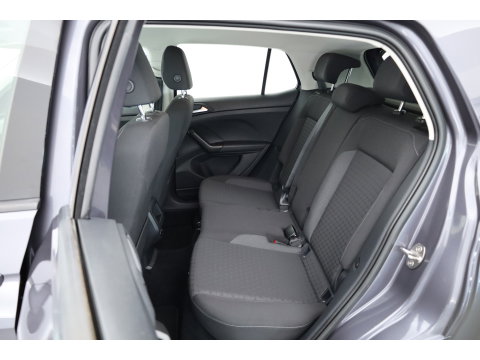 Volkswagen T-Cross 1.0 TSI Life | Adapt. Cruise | Trekhaak | PDC V+A | All Season | Navi | Apple CarPlay & Android Auto