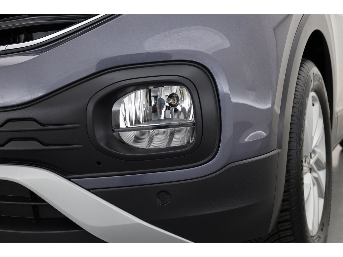 Volkswagen T-Cross 1.0 TSI Life | Adapt. Cruise | Trekhaak | PDC V+A | All Season | Navi | Apple CarPlay & Android Auto
