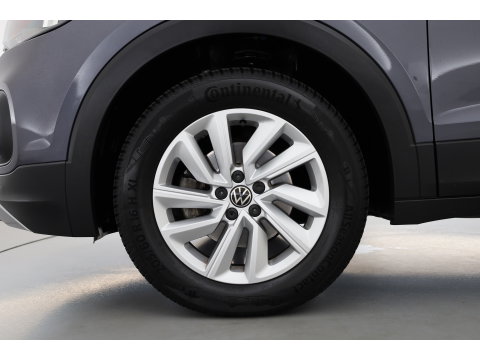 Volkswagen T-Cross 1.0 TSI Life | Adapt. Cruise | Trekhaak | PDC V+A | All Season | Navi | Apple CarPlay & Android Auto