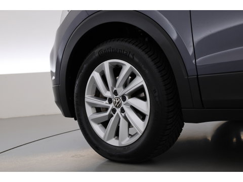 Volkswagen T-Cross 1.0 TSI Life | Adapt. Cruise | Trekhaak | PDC V+A | All Season | Navi | Apple CarPlay & Android Auto