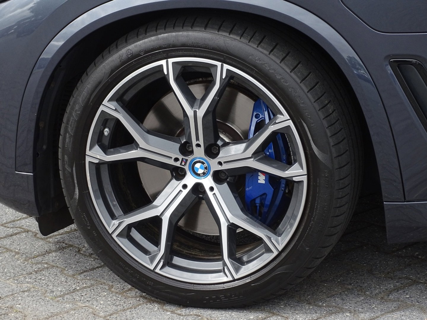 BMW X5 45e 394PK M-Sport Pro / Laser / pano / softclose / 360°