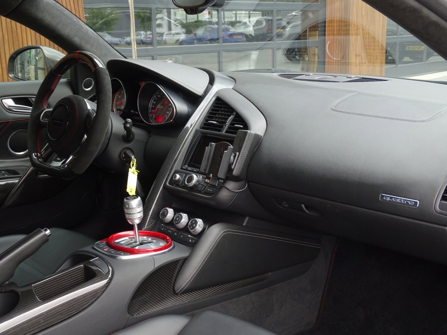 Audi R8 4.2 V8 FSI 421PK / Carbon / Liftsysteem / LED / B&O
