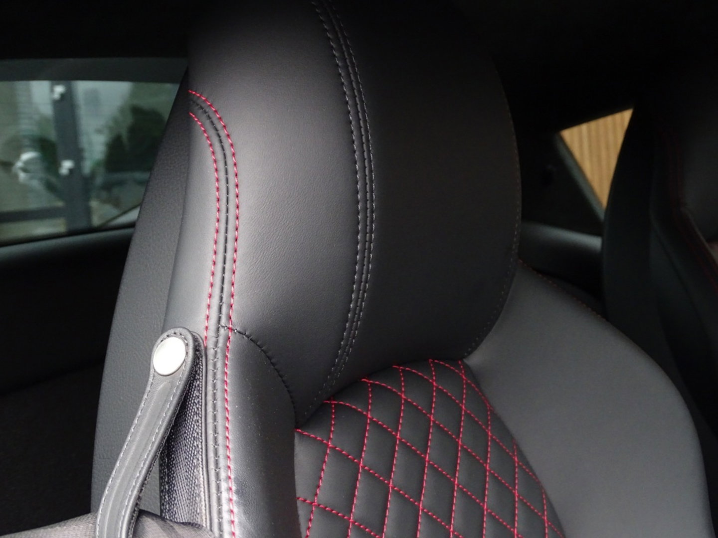 Audi R8 4.2 V8 FSI 421PK / Carbon / Liftsysteem / LED / B&O